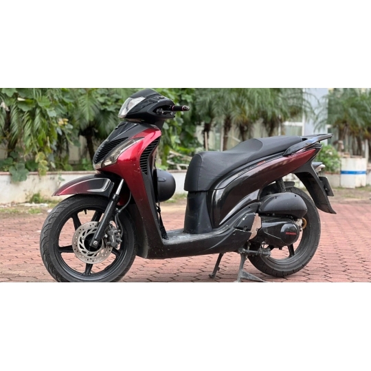 Cho thuê xe máy SH đời cũ tại nha trang